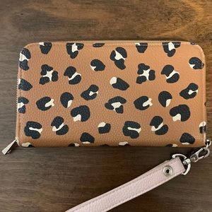 Thirty one all about the Benjamin leopard print with strap